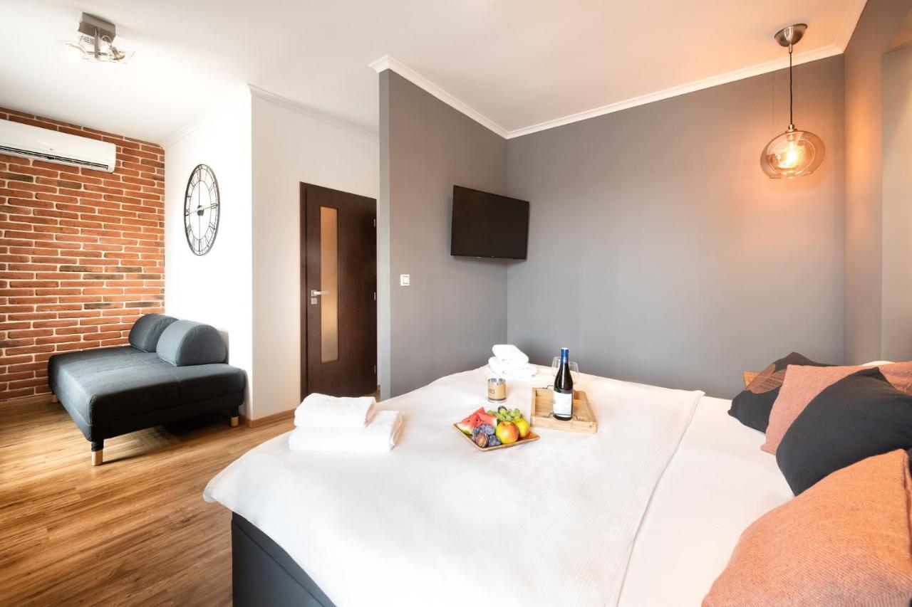 Wine&Wellness hotel Besední dům Valtice Exterior foto